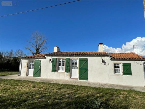 Maison restaurée à vendre à Marans en Charente-Maritime (17230), ref : LE 459