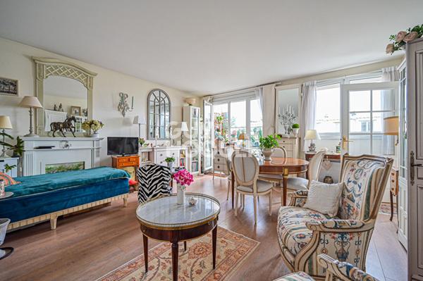 Bel appartement - Etage élevé - Balcon