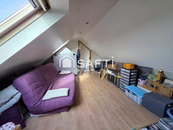 Maison avec 4 Chambres sur 363 m² avec garage