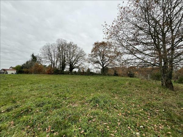Terrain à vendre |  Feytiat |  800 m²