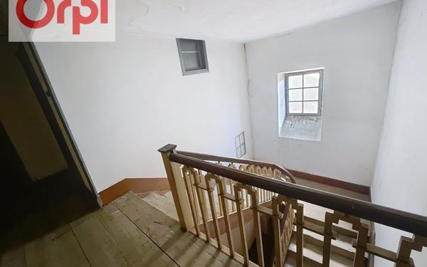 Immeuble à vendre    7 pièces •  Saint-Martory