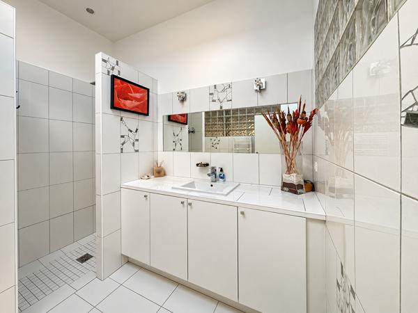 Maison 7 pièces 245 m2