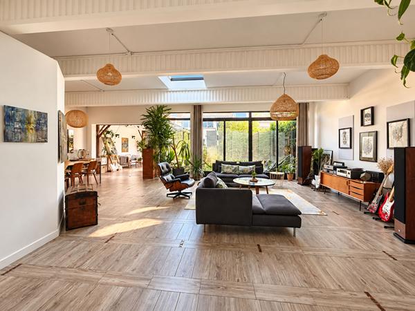Maison 7 pièces 245 m2