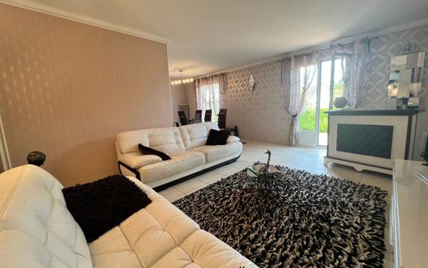 Maison à vendre    6 pièces •  Villiers-en-Lieu