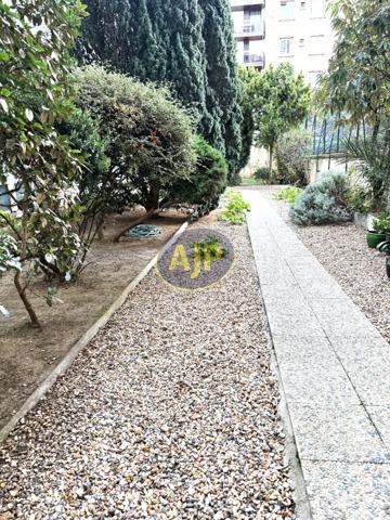 Appartement à vendre Paris 15eme - 2 pièces, 49m² avec 1 chambre(s) à 475 000€ - AJP Immobilier Paris 15 - Agence Grenelle