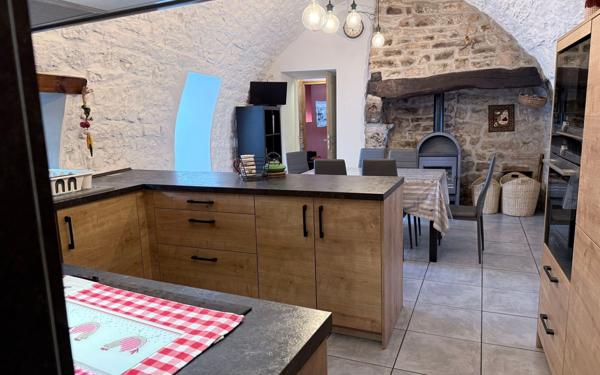 Maison à vendre    4 pièces •  Balsièges