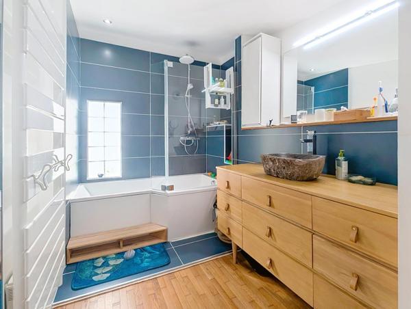 Aux portes de PARIS maison LOFT sans travaux avec parking privatif