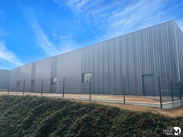 Locaux commerciaux - À vendre - 608 m² - FLERS | The Door Man