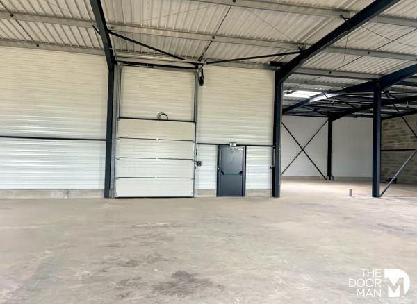 Locaux commerciaux - À vendre - 608 m² - FLERS | The Door Man