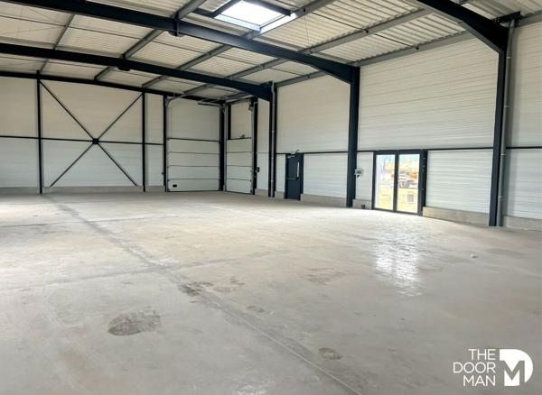 Locaux commerciaux - À vendre - 608 m² - FLERS | The Door Man