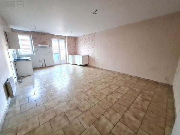 Immeuble à vendre à Montoire-sur-le-Loir dans le Loir-et-Cher (41800), ref : 41059-940
