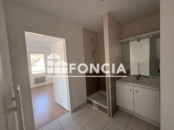 Location Appartement 2 pièces 46.15 m² - L'ILE 135 RUE POIZAT Montluel 01120