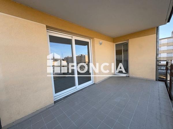 Location Appartement 2 pièces 46.15 m² - L'ILE 135 RUE POIZAT Montluel 01120