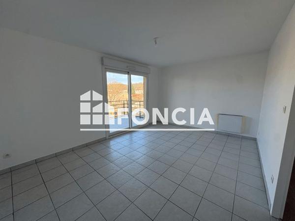 Location Appartement 2 pièces 46.15 m² - L'ILE 135 RUE POIZAT Montluel 01120