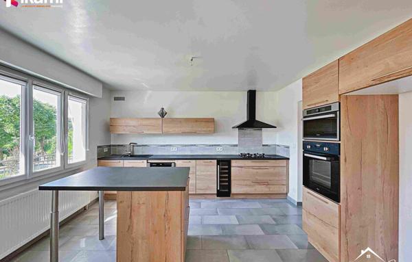 Maison 5 pièces de 151 m2 à Paron (89100)