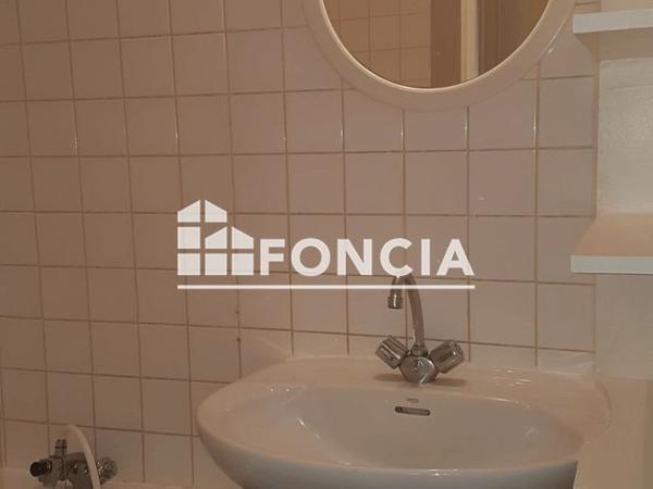 Location Appartement 3 pièces 50.24 m² - 38 RUE DES MAUGES Saint Laurent De La Plaine 49290