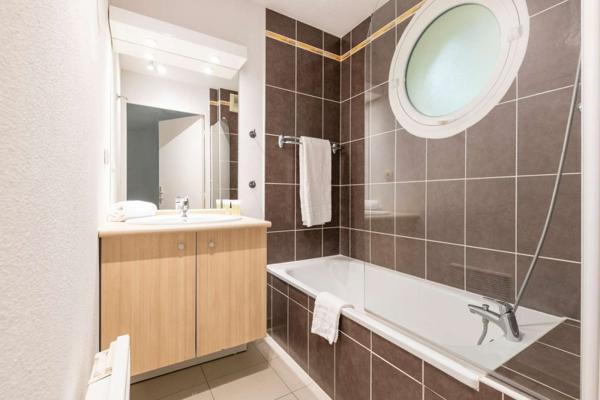 INVESTISSEMENT LOCATIF – ST PALAIS SUR MER - Résidence Lagrange Vacances Les Carrelets***- 5.22%  de rentabilité.