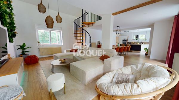 Maison d'architecte 6 pièces de 146 m² à WITTELSHEIM