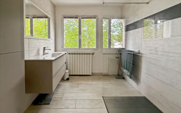 Maison à vendre    5 pièces •  Saint-Lys