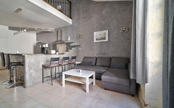 Appartement à vendre    3 pièces • 65 m2 Nîmes