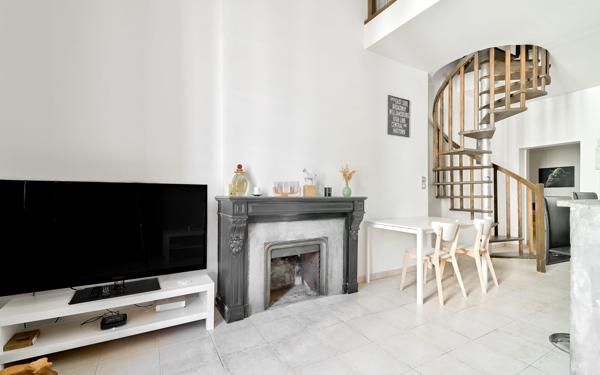 Appartement à vendre    3 pièces • 65 m2 Nîmes