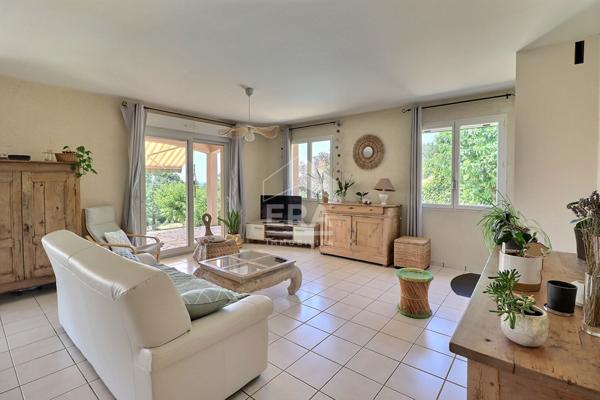Maison de plain pied, 3 ch sur 4.000m2 de jardin