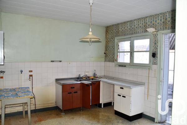 Immeuble à vendre 242 m² La Couronne