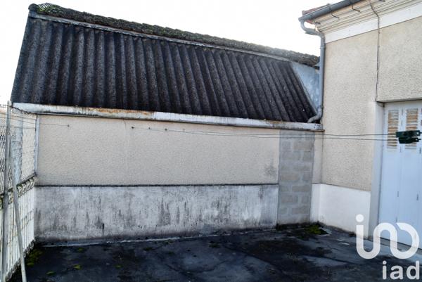 Immeuble à vendre 242 m² La Couronne