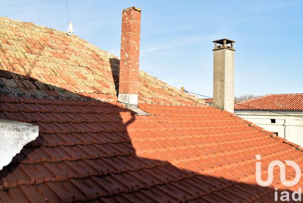 Immeuble à vendre 242 m² La Couronne