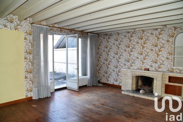 Immeuble à vendre 242 m² La Couronne