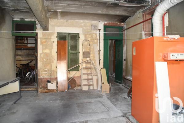 Immeuble à vendre 242 m² La Couronne