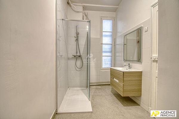 Versailles Notre-Dame Boulevard de la Reine - Appartement 3 pièces 62 m² Carrez €500 000 ** - Référence 26198