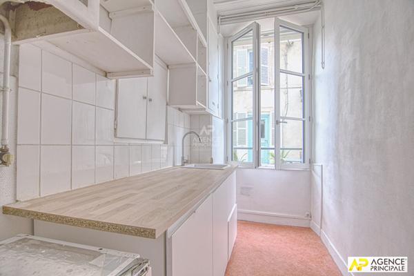 Versailles Notre-Dame Boulevard de la Reine - Appartement 3 pièces 62 m² Carrez €500 000 ** - Référence 26198
