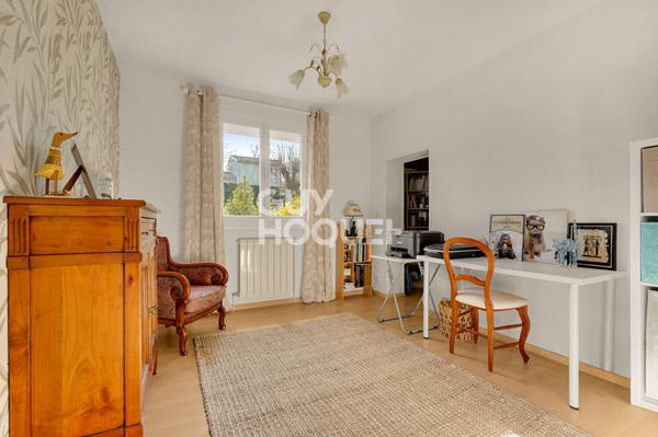 Maison familiale Vacquiers avec piscine et maison indépendante