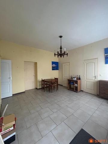 Maison et annexes à rénover !