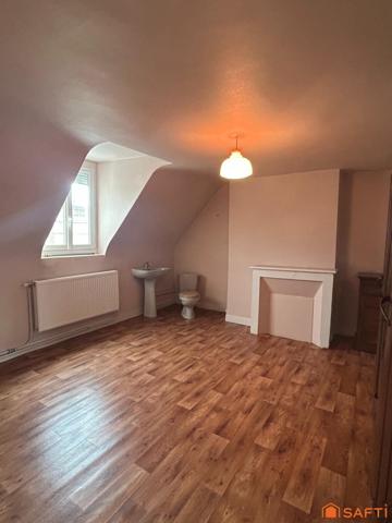 Maison et annexes à rénover !