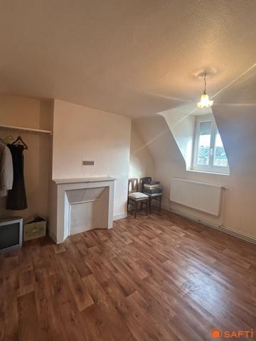 Maison et annexes à rénover !