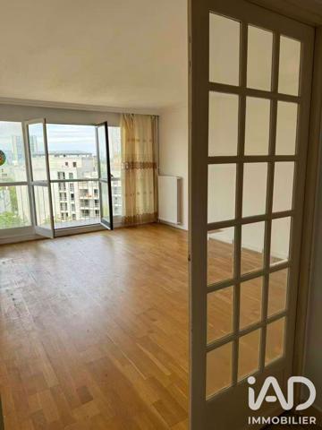 Appartement à vendre 4 pièces 77 m² Aubervilliers