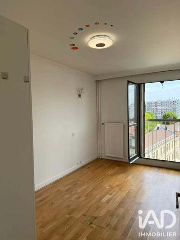 Appartement à vendre 4 pièces 77 m² Aubervilliers
