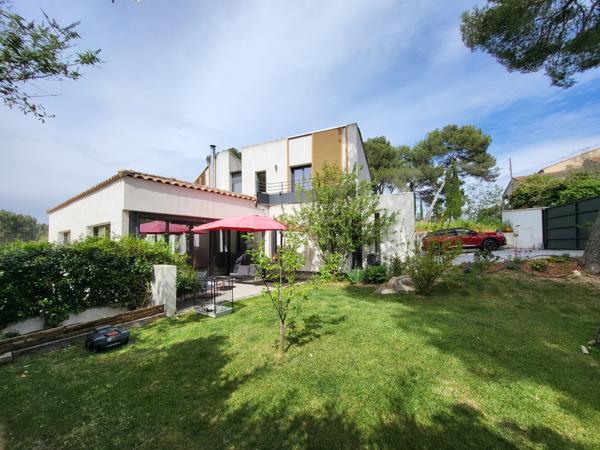 Cabriès (13480) VILLA D'EXCEPTION CONTEMPORAINE A 15 MINUTES D'AIX EN PROVENCE