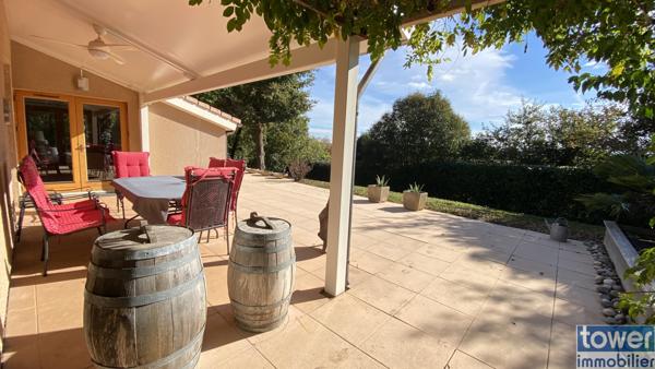 VILLA T5 A LOMBEZ
