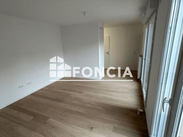 Location Appartement 2 pièces 41.1 m² - Le Plessis Robinson 92350