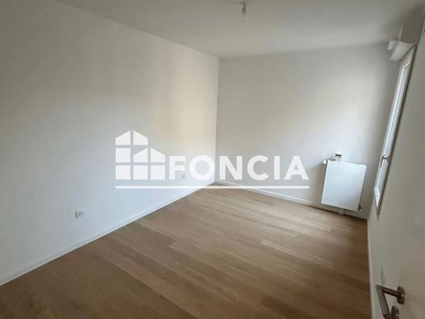 Location Appartement 2 pièces 41.1 m² - Le Plessis Robinson 92350