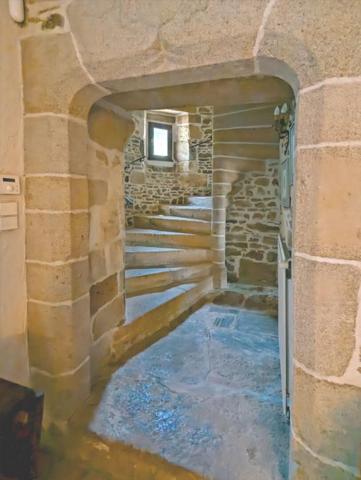 Maison  8 pièce(s) 253 m2