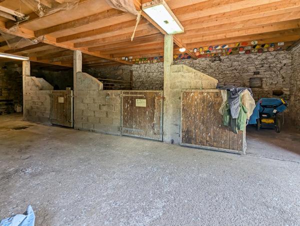 Maison  8 pièce(s) 253 m2