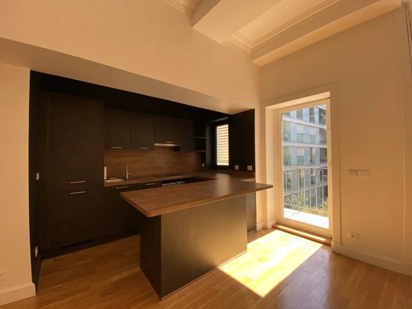 T3 cuisine équipée – Balcon – Place Bellecour