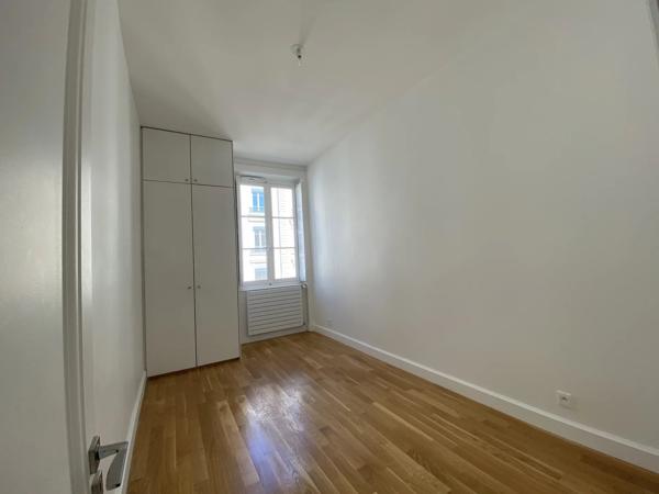 T3 cuisine équipée – Balcon – Place Bellecour