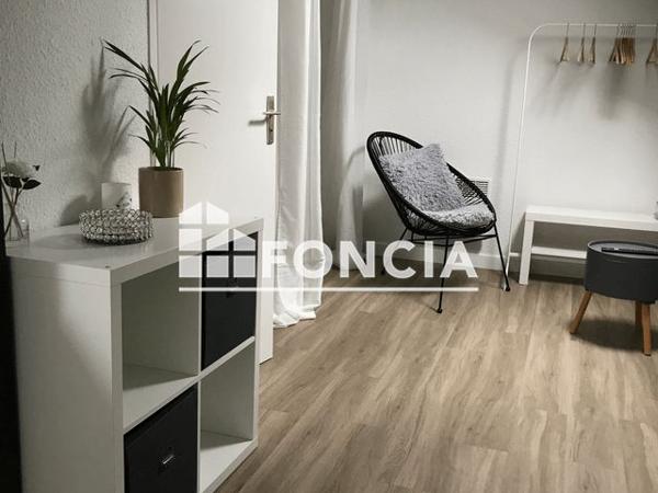 Location Studio 17.65 m² - 64 RUE AUGUSTE MICON Roanne 42300