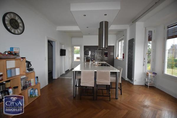 Maison à vendre 10 pièces 300m² Le Passage (47520)