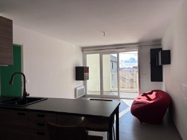 Appartement Marseille 8ème Saint GINIEZ Box et Terrasse 66m²